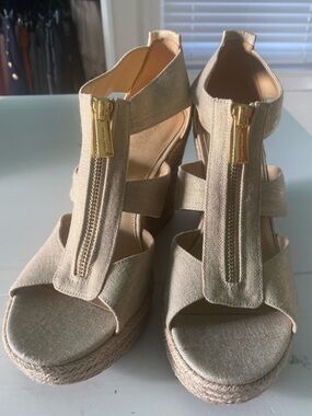Michael Kors Beige Espadrille Wedge Sandals with Front Zip NWOT